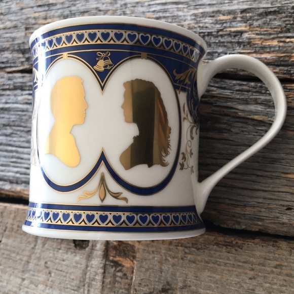 Dunoon Prince William and Catherine Royal Wedding Mug 2011 - Picture 10 of 10